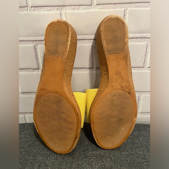 Women sandals yellow elastic band /size 9 - Picture 3 of 6